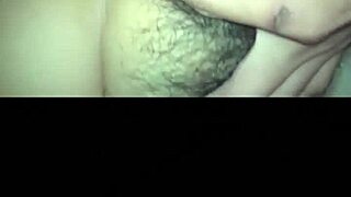 Lon em suong lam anh oi shares her chubby body in casual moments