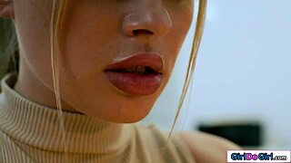 Oh, Secretary! Get Licked and Strapon Fucked by Your Boss!