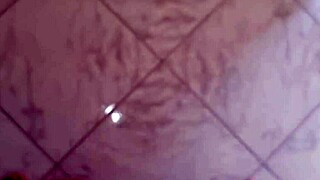 Ansima e Geme! Cazzo Enorme Sborra, Bevi il Mio Sperma!