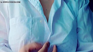 Quiero que mis vecinos me vean mientras me masturbo 😏