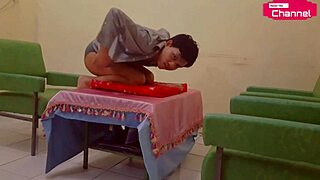 wow, hansel thio masturbating with banana in california for fans