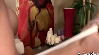 Sara Jay Dives Into Austin Taylor's Big Pussy