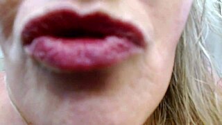 dawnskye1962, a mature beauty, just got out of the shower and needs a smoke, be quiet while i ignore you