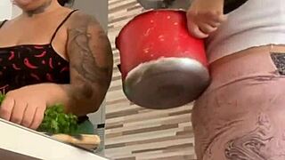 I Called My Friend with the Big Pussy to Help Me with Lunch Flashing