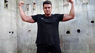 Yuri Gaúcho, the Brazilian bear, fucking his huge cock hard in solo homemade video with big cumload 😈