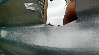 damn, caught this sexy latina big butt on beach cam!