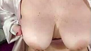 Chubby stepmom masturbates hot mature bitch 😈