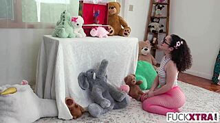 Does Pixie Small deepthroat her puppet master in this hardcore fuck?