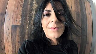 i show my dirty ass and feet in stockings to make your cock hard