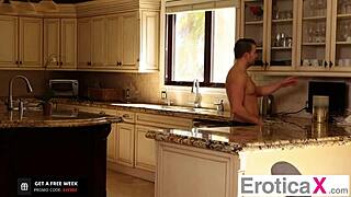 Lusty Babe Finally Meets Her Roomie - Scarlett Alexis - Hardx