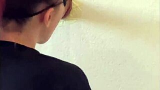 i found a gloryhole and sucked monster cock outdoors 😍