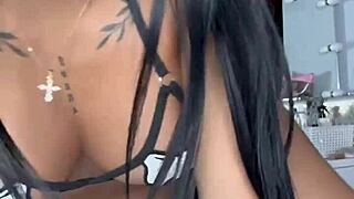 latina with big ass playing with juicy pussy