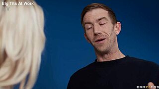 Angie Lynx Says No Card, No Cash, Just Cock For Sex