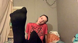 narrating the dirty caucasian girl's feet in fetish play