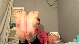 narrating the dirty caucasian girl's feet in fetish play