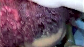 Comiendome un culo enorme antes de echar mi semen en su boca!