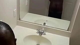 masturbating in front of mirror for orgasm 😍