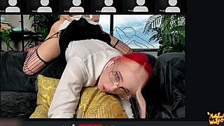 Everyone saw my boyfriend creampie me in Zoom with sloppy riding 😏.