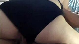 She gives me twerks, my friend's bitch, recorded secretly.