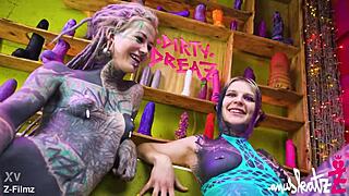 2 Tattoo Lesbians Anal Play!