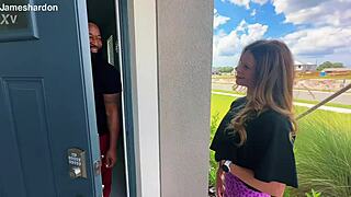 sydney ryan comes in for a massage and gets blacked raw