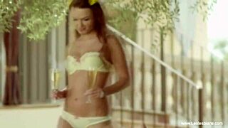 Experienced Cougar and Brunette Share Glamorous Lesbian Emotions with Toys
