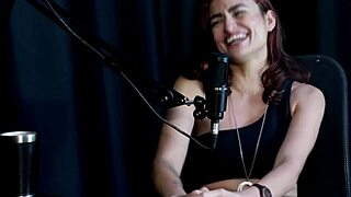 Safada demonstra o seu boquete e chupa os peitos da bia hot - kamilla werneck sheer red