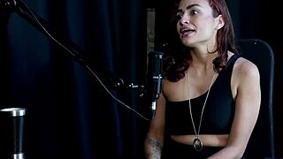 Safada demonstra o seu boquete e chupa os peitos da bia hot - kamilla werneck sheer red