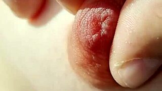 Braless Nipple of Amateur Woman on Display