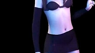 vam cutie patootie does a sexy 3d strip tease dance with clothes ripping 😏