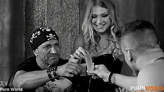 Hardcore foot lovers perform threesome in night club scene