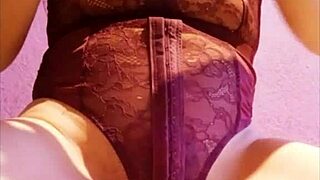 Discover the leaked pack featuring a beautiful streamer showcasing her creative content and personal moments.