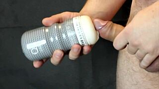 This silicone masturbator provides great pleasure