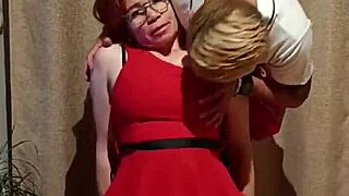 Mi Maestra En Vestido Rojo Corto Me Enseña Su Vagina Y No Resistí Y Terminamos Cojiendo