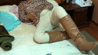 Latina Wife Performs 69 with Hidden Cam Voyeur Masturbation