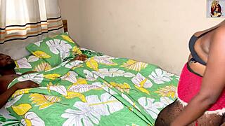 threesome with wife and bestfriend 😍