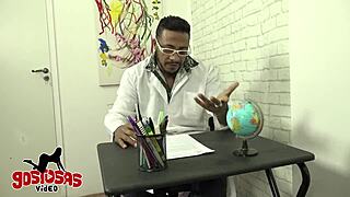 Em troca de notas boas aluna de faculdade de sao paulo fode com diretor nego catra e carolina carioca