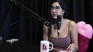 Renatinha Melo Shows Breasts and Pussy After Wanting Sex But Men Didn't Come