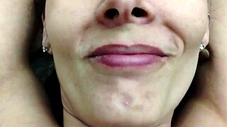 raquel casada dando e gemendo no pau do comedor, tava tao excitada que mostrou cara de puta safada