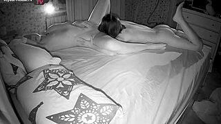 I'm Watchin' Hot Lesbi Couple Lickin'!