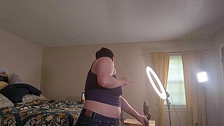 getting ready & filming giantess video bts - clara crisp milf bbw fetish