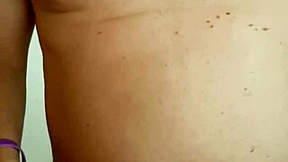 Having a fun time sucking on those toes in this encounter.