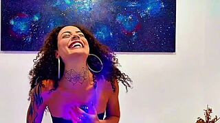 Gostosa Goes Crazy Solo With Big Dildo Gagging And Tits Shaking!