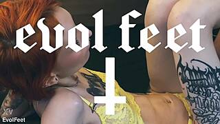 Come See Me Cumming With My Pretty Feet