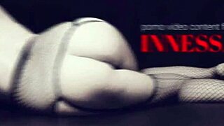 Girl Passionately Masturbates Pussy While No One Is Home