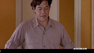 Leticia Bredice feels sexy in nude handjob scene.