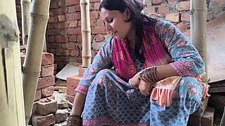 women labour fucking contractor for extra cash, you in?