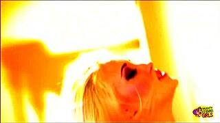 Classic Babes Kiss And Suck Glass Sex Toy.