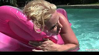 Sexy blond strips & masturbates in bikini 😍