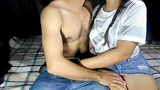 A Inexperta Y Joven Alumna Virgen Le Rompe El Culo El Chacal De La Colonia Hasta Bombearla De Esperma ¡Se Lleva Todos Los Mecos Adentro